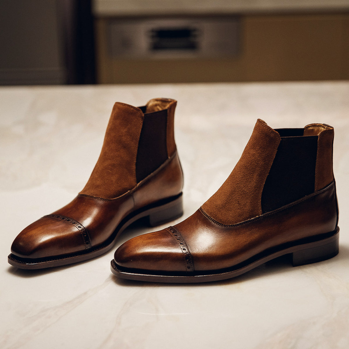 ED213 | COGNAC SUEDE CHELSEA BOOTS