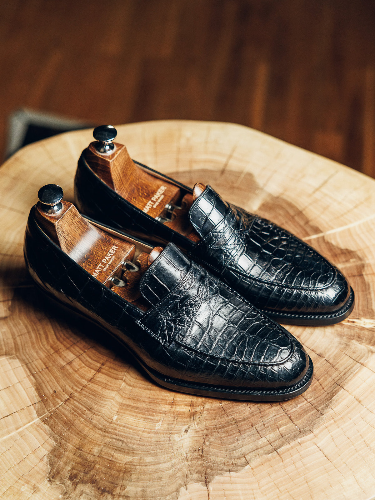 ED134 | BLACK CROCO PENNY LOAFERS