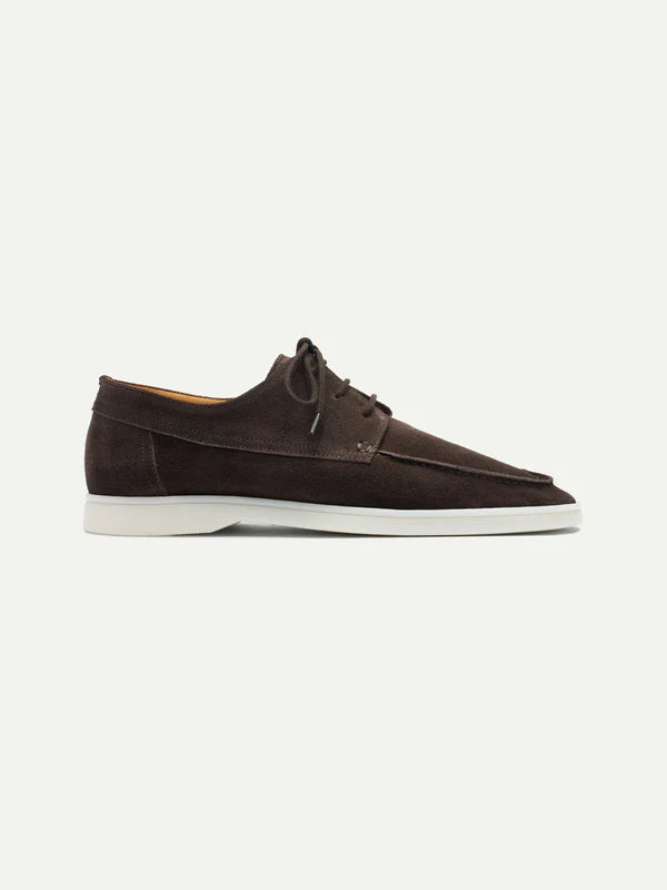 BOAT SHOES | brown suede