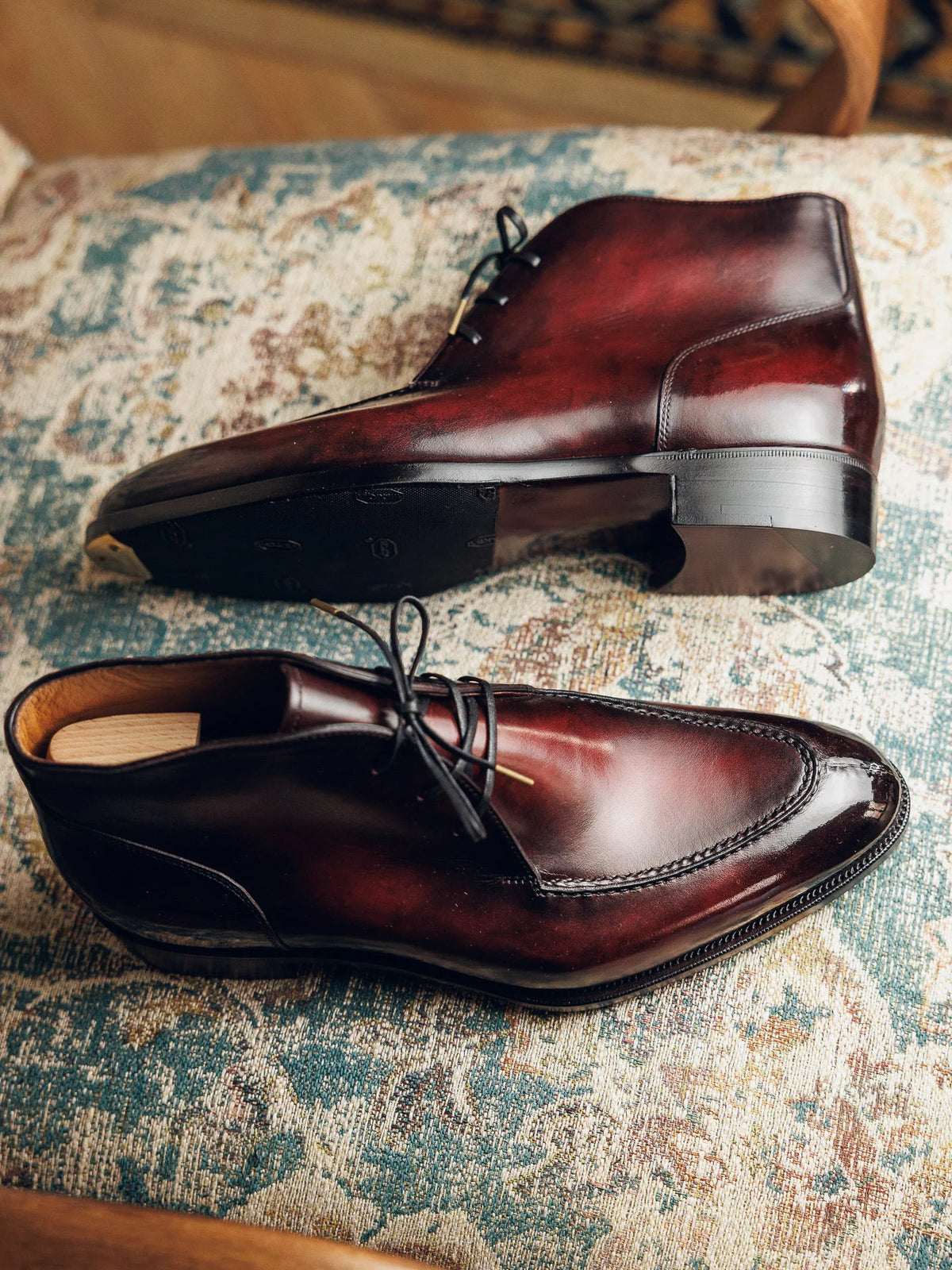 ED190 | WINE CHUKKA BOOTS WITH METAL TOE