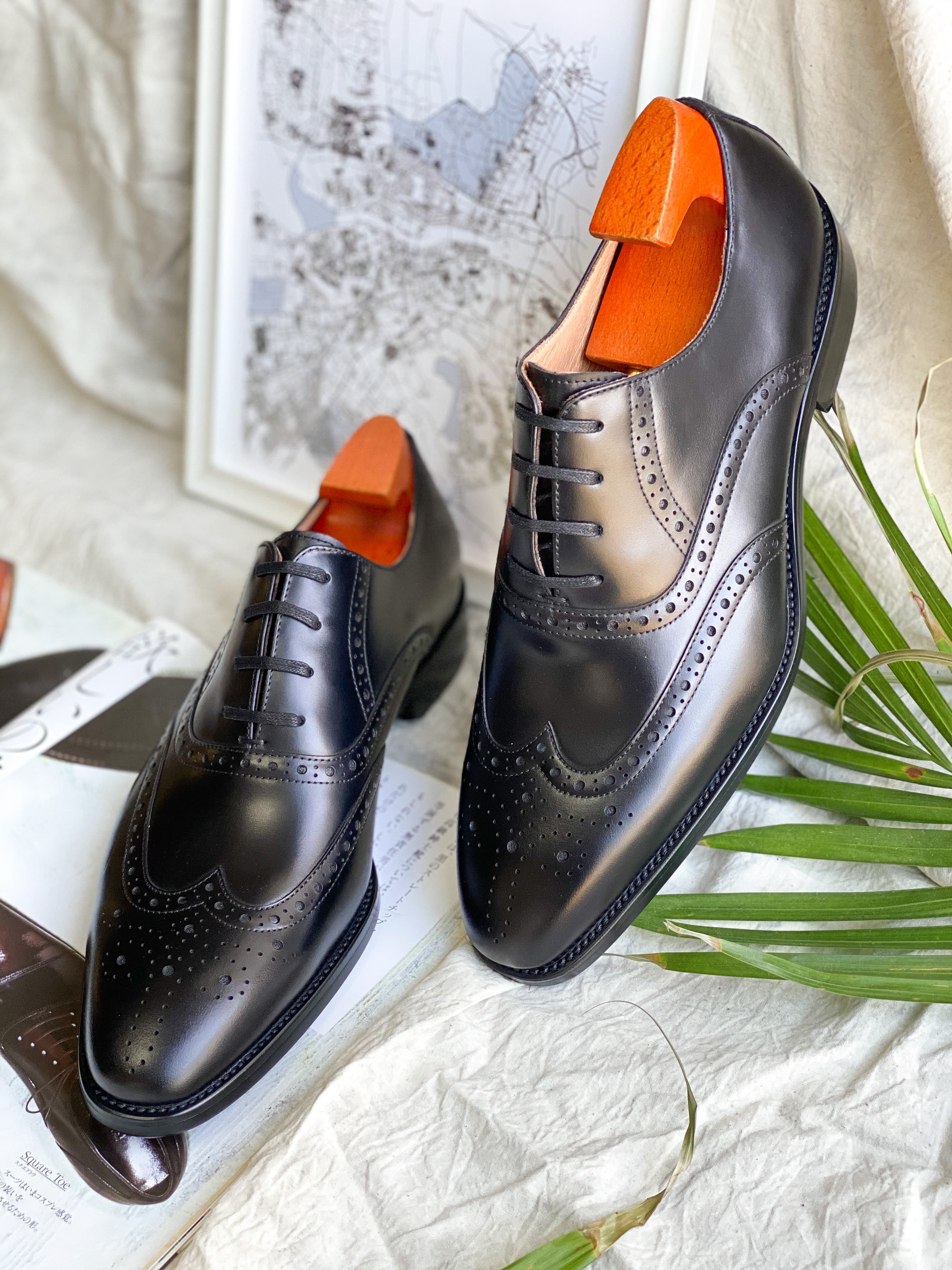 BLACK WINGTIP OXFORD BROGUE