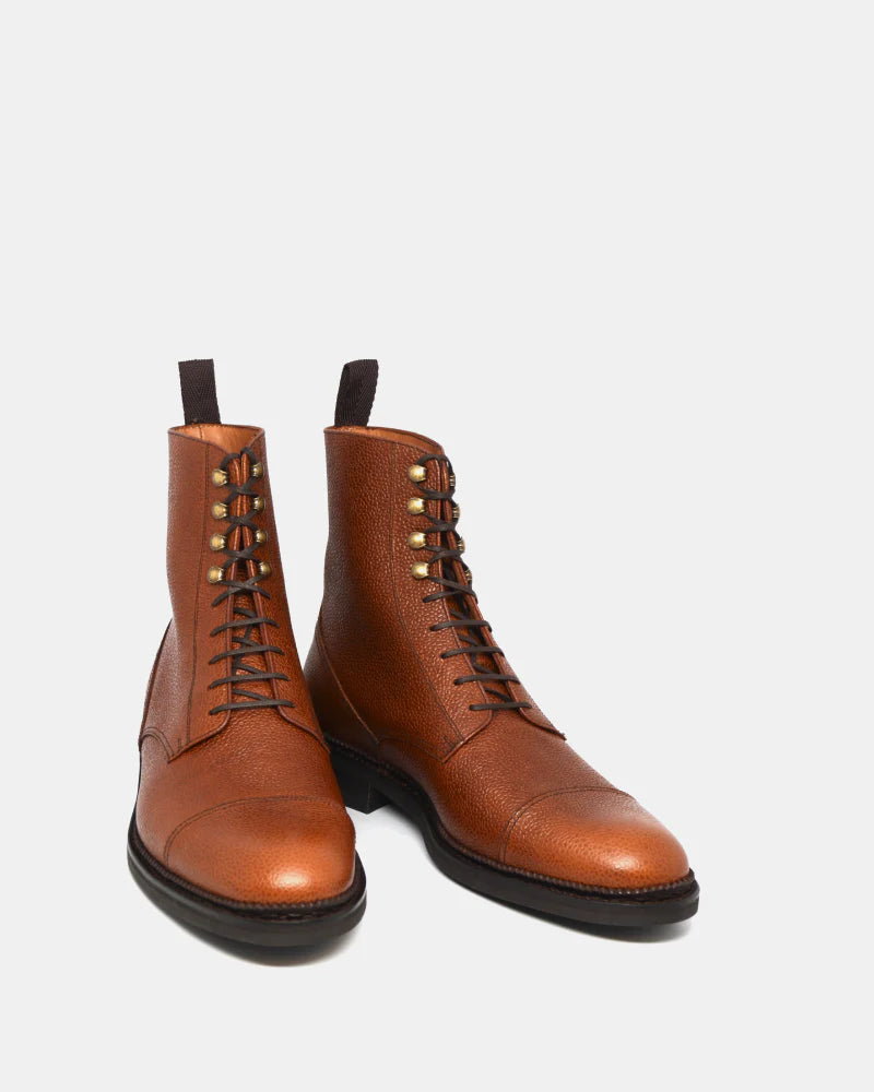 TAN LACE UP BOOTS | CAP TOE