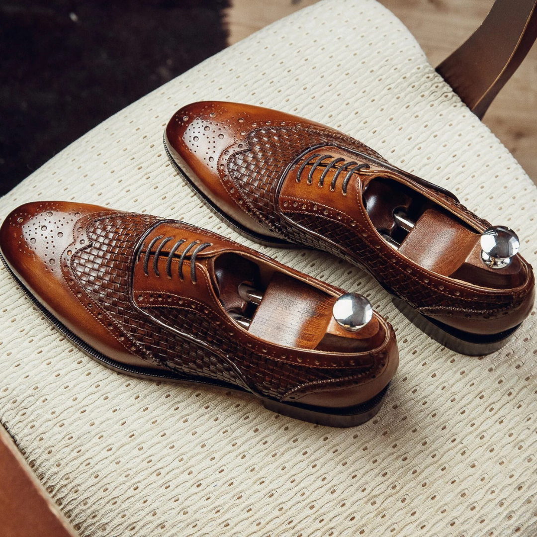 WOVEN BROGUE OXFORDS | PATINA FINISH