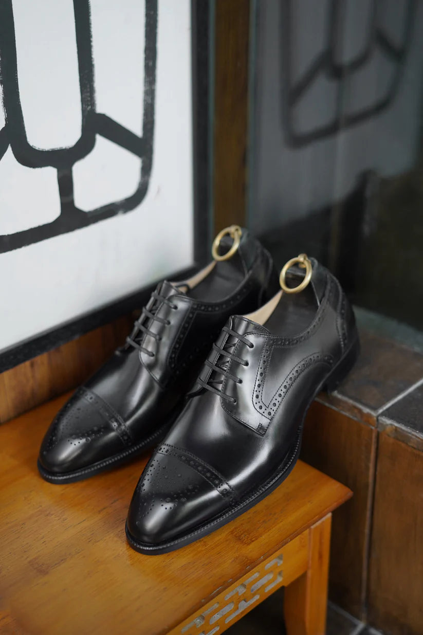 BLACK SMOOTH LEATHER DERBY