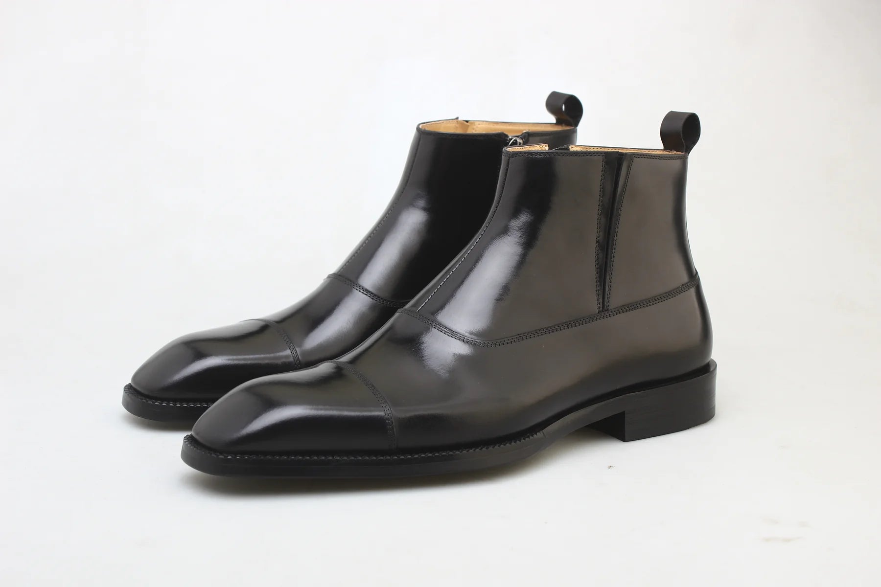 HANDMADE BLACK LEATHER BOOTS WITH ZIP