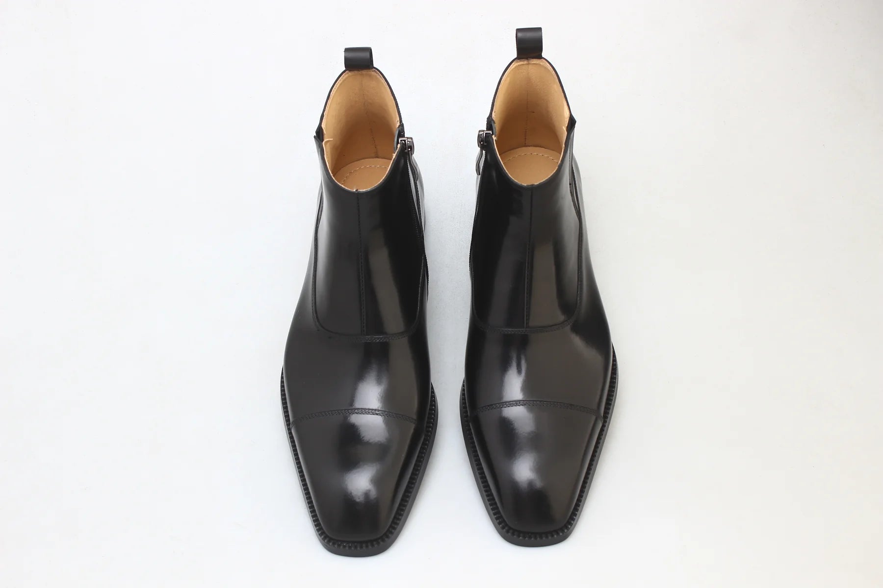 HANDMADE BLACK LEATHER BOOTS WITH ZIP