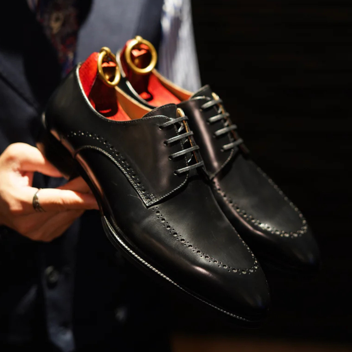BLACK BROGUE DERBY