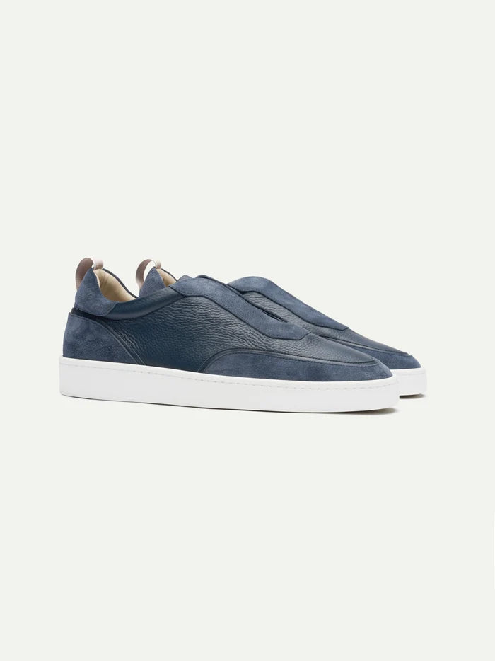 STEEL BLUE LEATHER SNEAKER