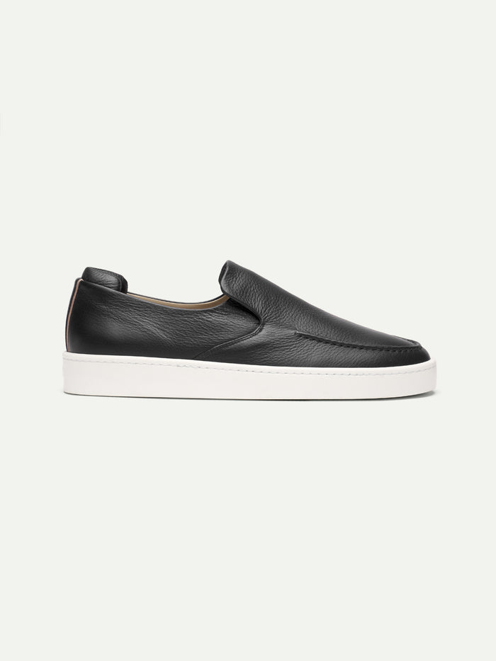 BLACK SLIP-ON SNEAKER