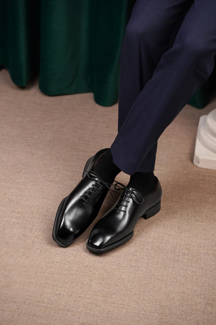 CLASSIC WHOLECUT OXFORDS | BLACK LEATHER