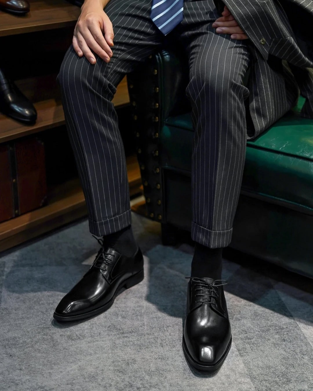 BLACK SQUARE TOE DERBY