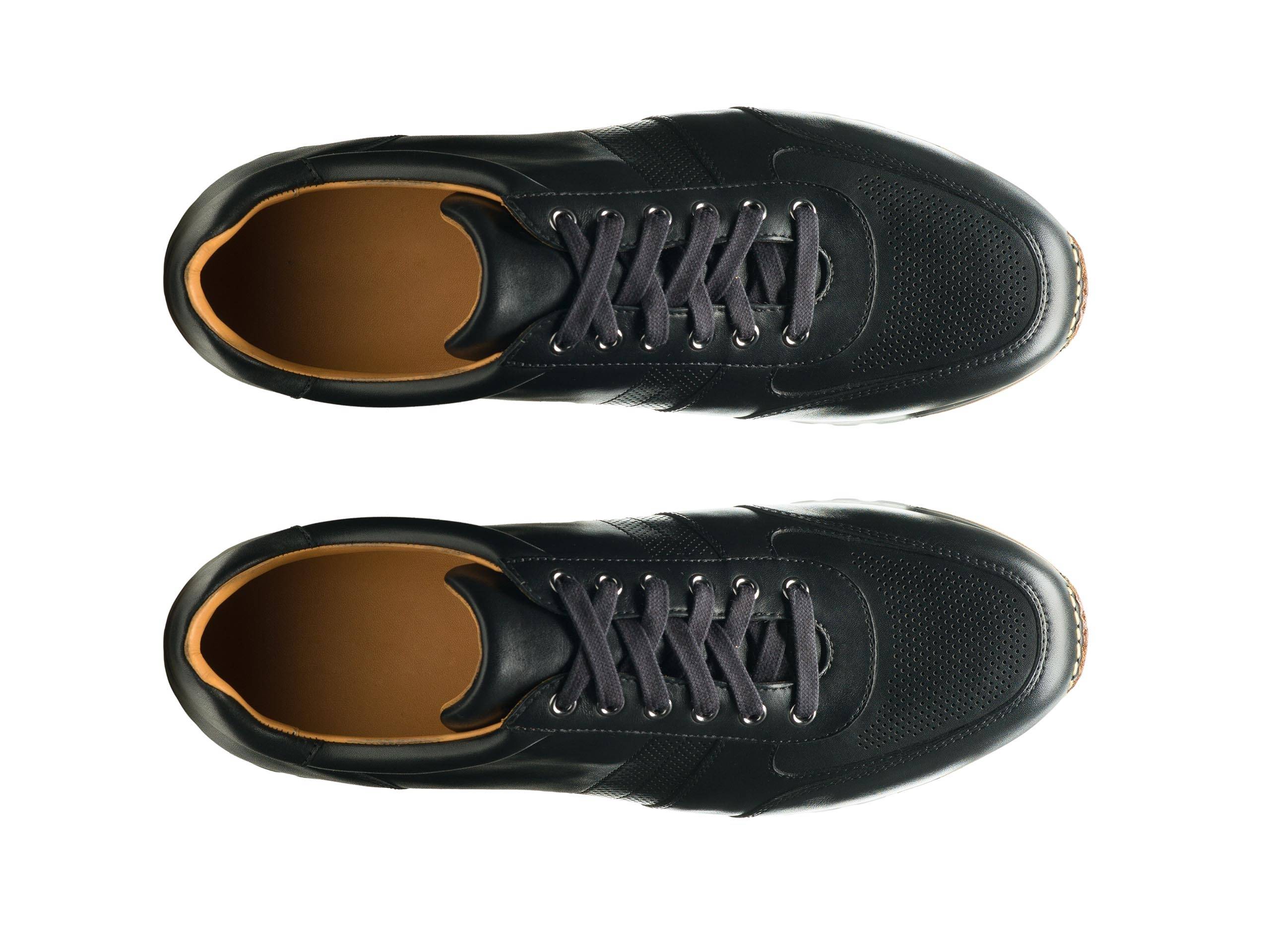 GLIDE 220 | BLACK PUNCH LEATHER SNEAKER