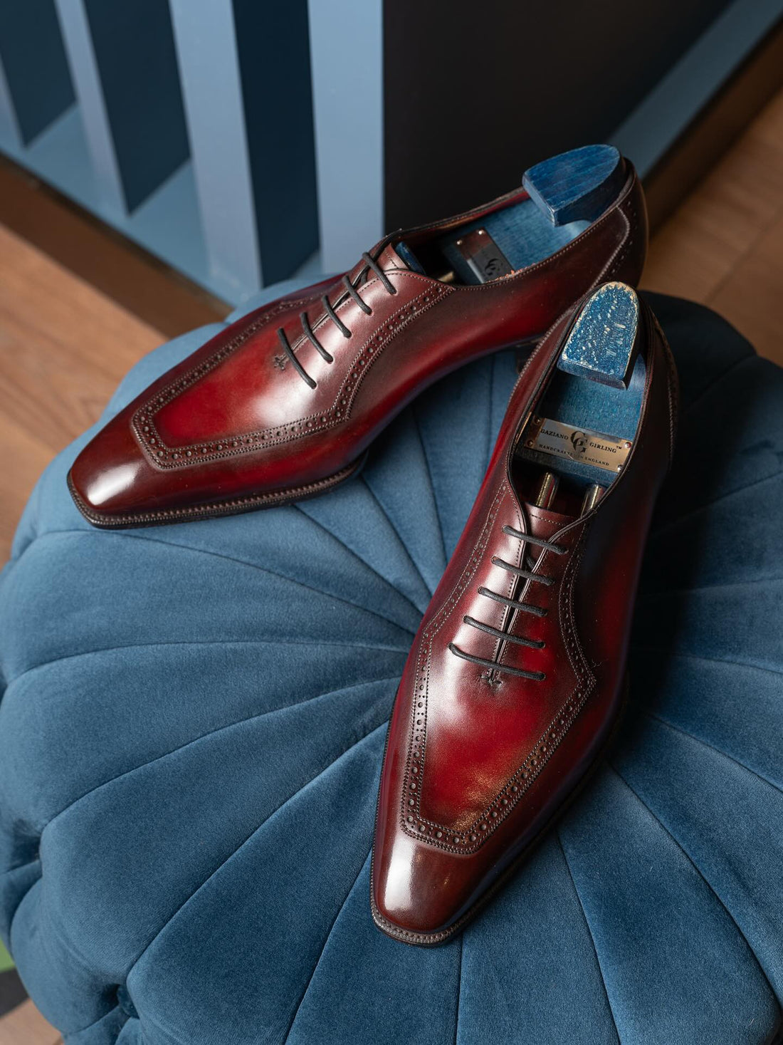 THE MARCEL - ANTIQUE BROWN ON CRUST LEATHER