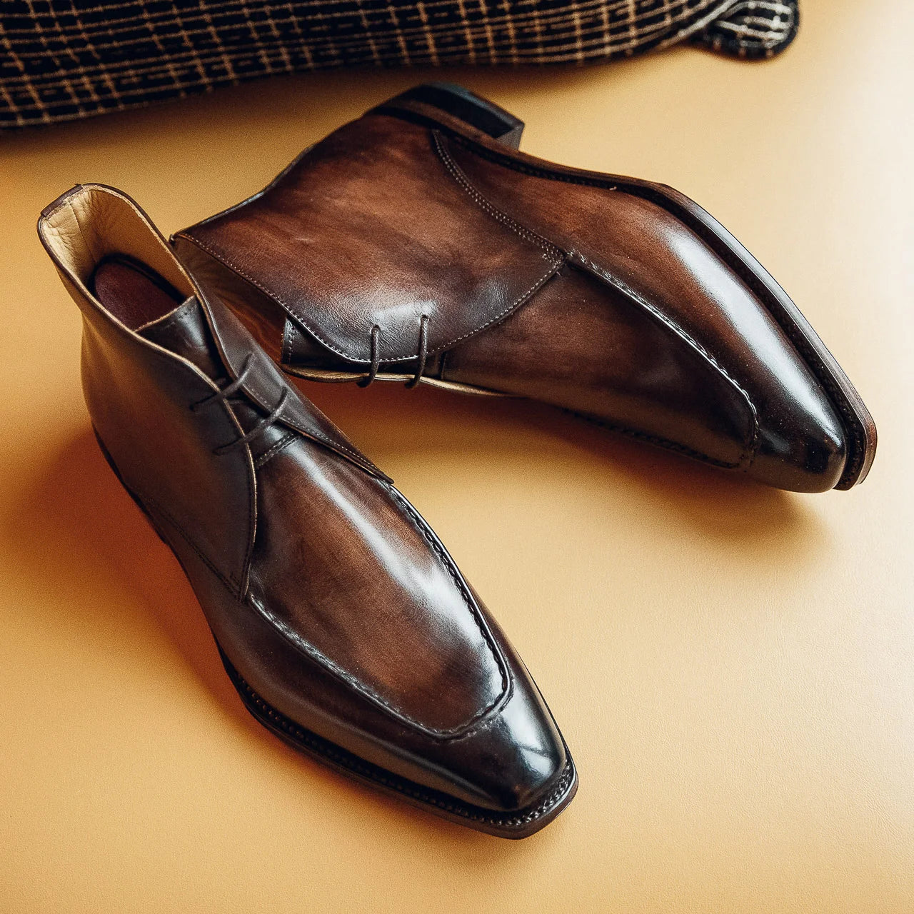 DERBY BOOTS WITH SCREEN| PATINA FINISH