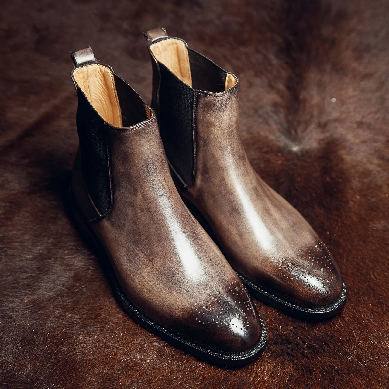 CHELSEA BOOTS OFF WHITE | PATINA FINISH