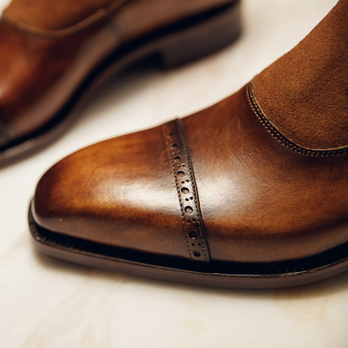 ED213 | COGNAC SUEDE CHELSEA BOOTS