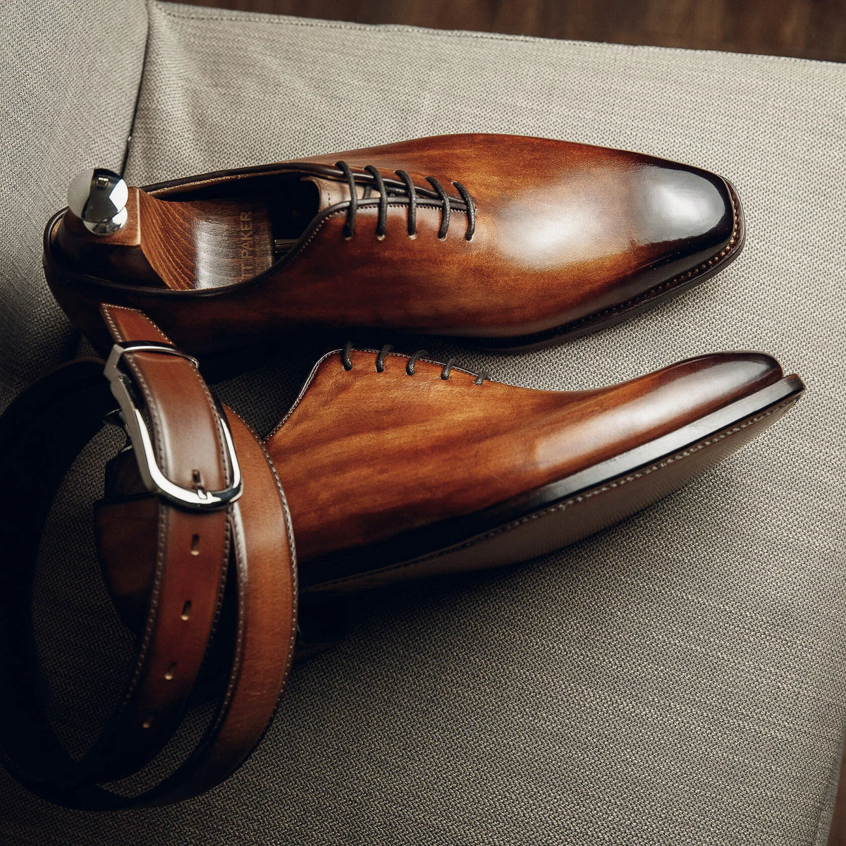 ED172 | COGNAC SQUARE TOE OXFORDS
