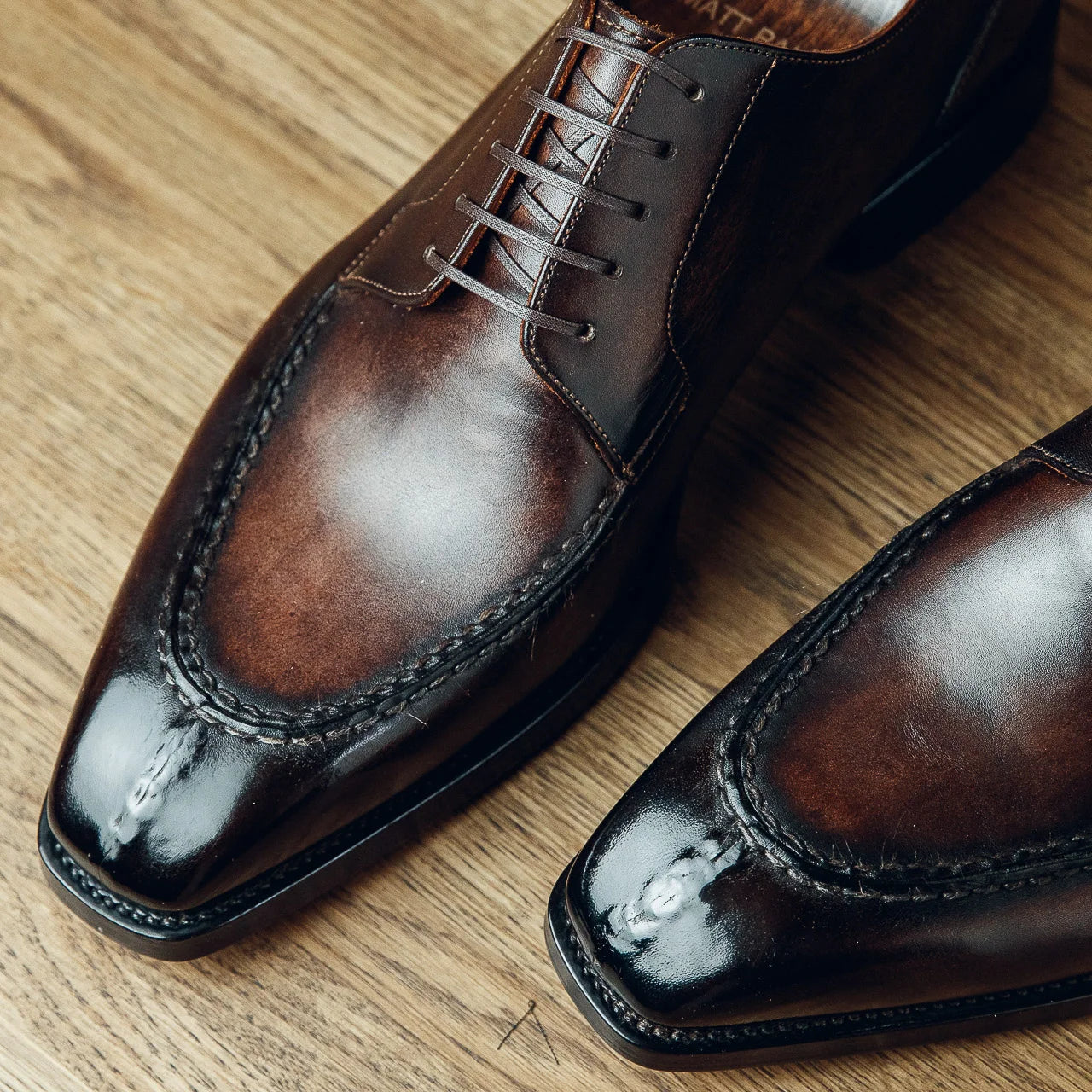 SPLIT DERBY | PATINA FINISH