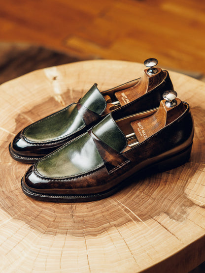 ED151 | GREEN TWISTED PENNY LOAFERS
