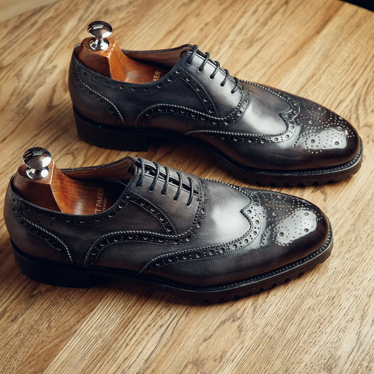 ED155 | GREY BROGUE OXFORDS