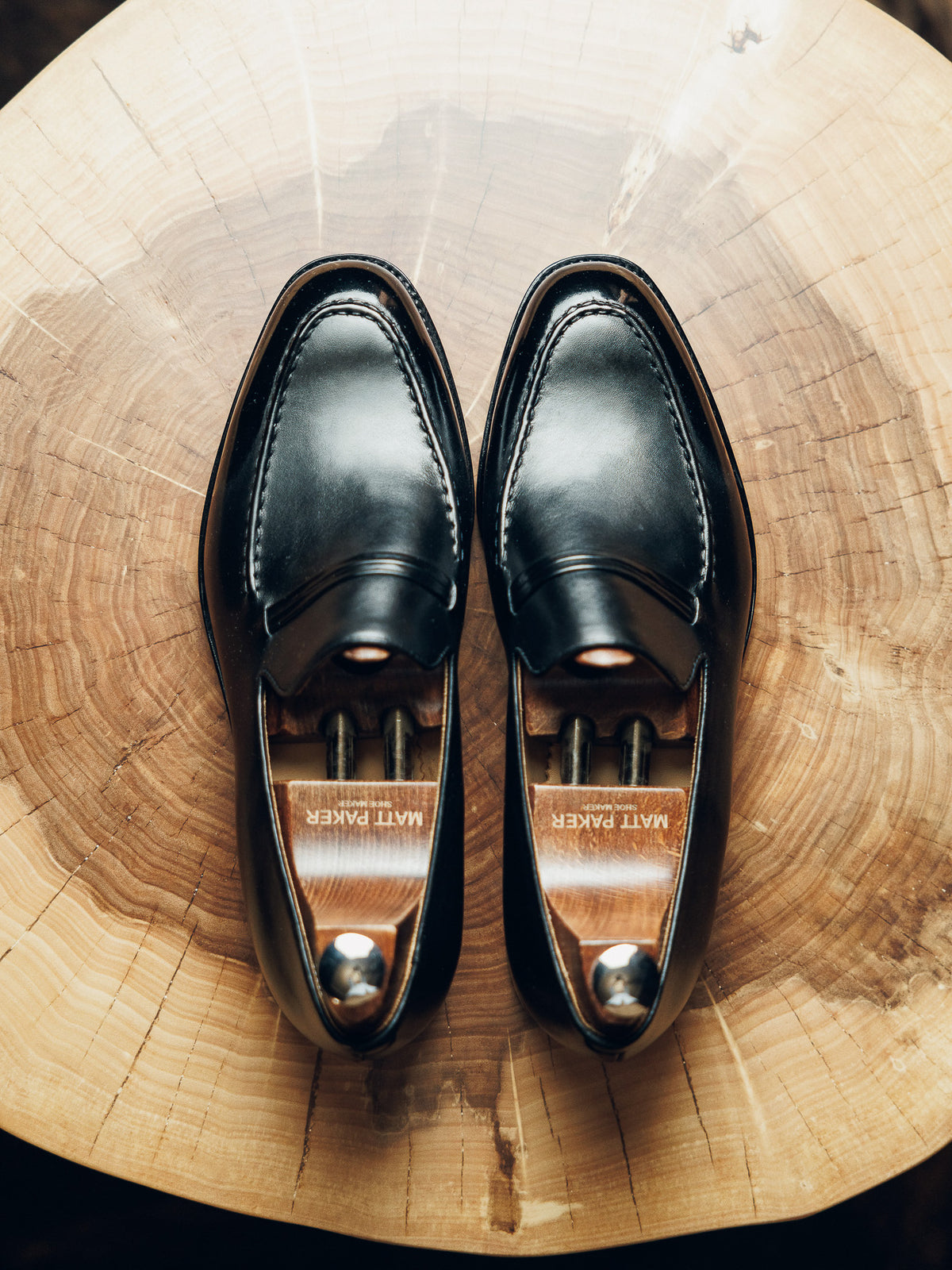 ED144 | CLASSIC BLACK LOAFERS