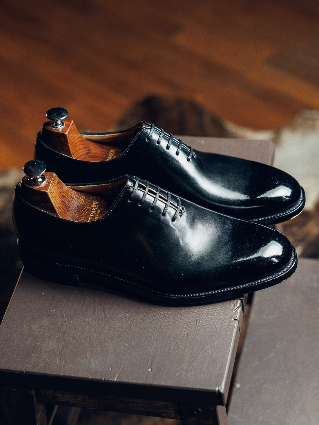 CLASSIC BLACK OXFORDS | PATINA FINISH