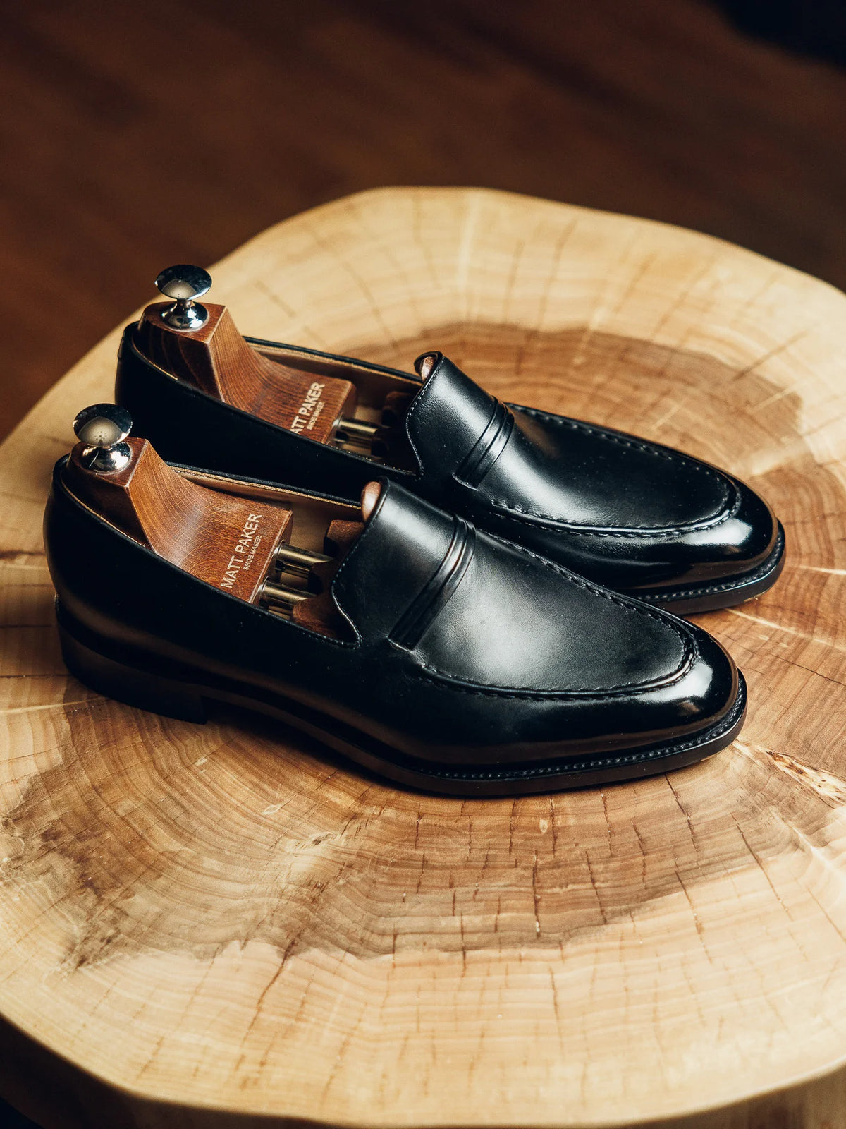 ED144 | CLASSIC BLACK LOAFERS