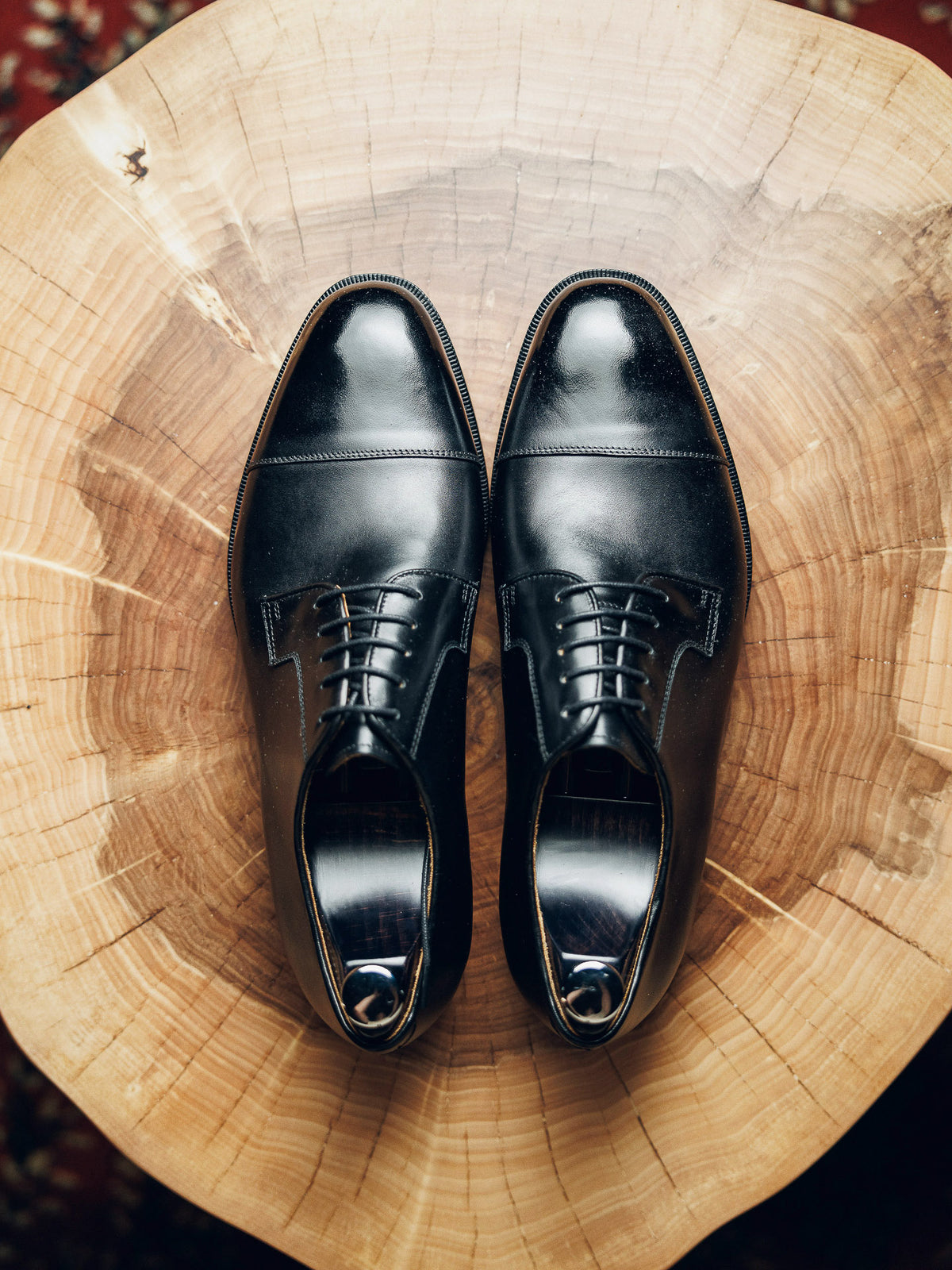 ED116 | BLACK CAP TOE DERBY
