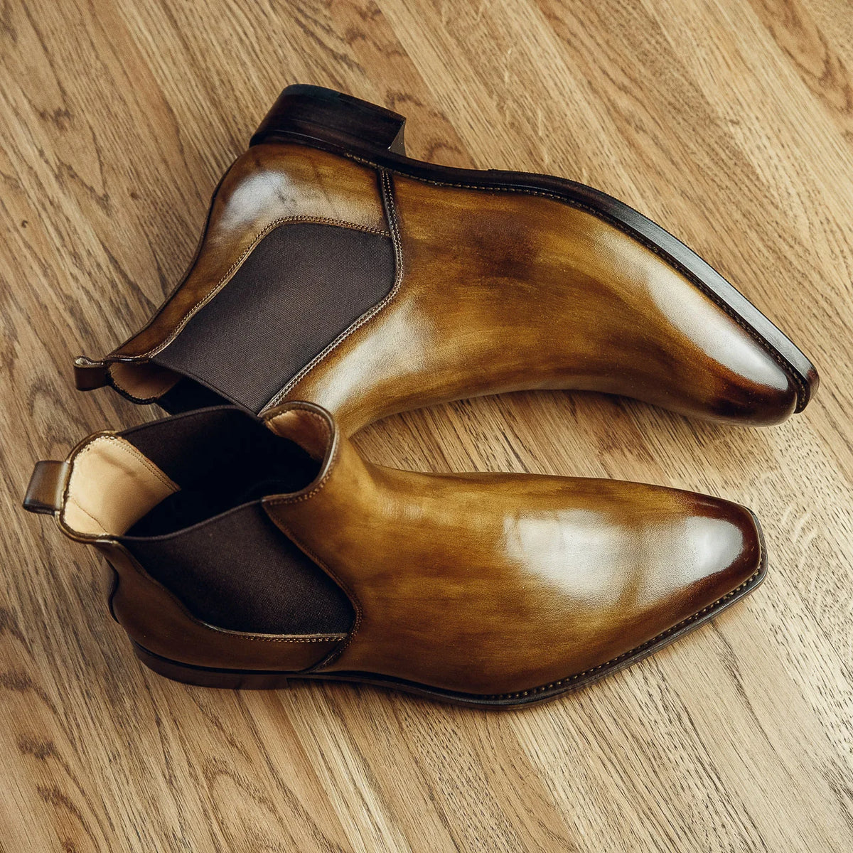 ED203 | OLIVE CHELSEA BOOTS