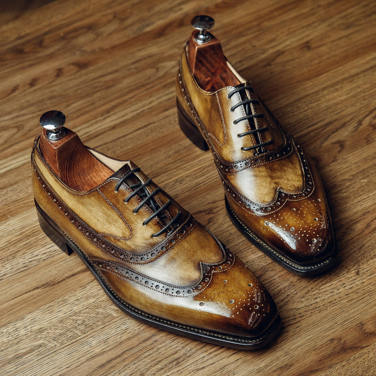 ED156 | OLIVE WINGTIP OXFORDS