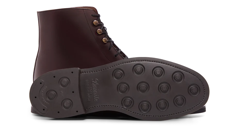 THE ESSENTIAL DAINITE SOLE