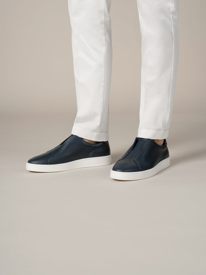 DARK NAVY LEATHER SNEAKER