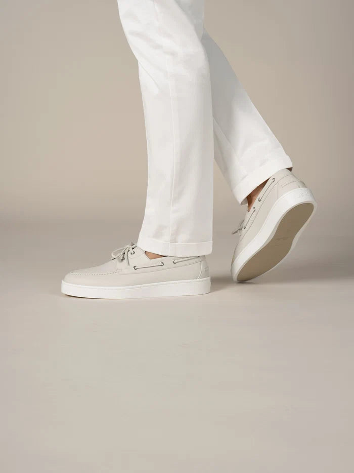 OFF WHITE LEATHER SNEAKER