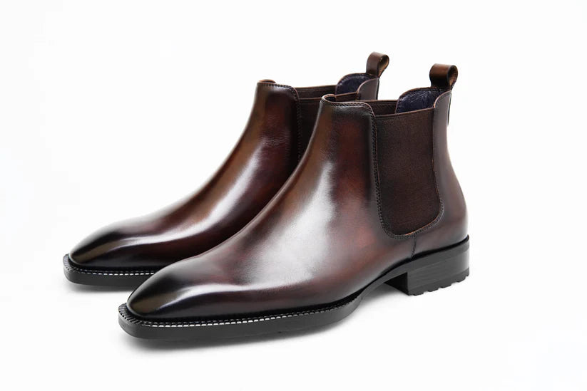 CLASSIC BROWN CHELSEA BOOTS