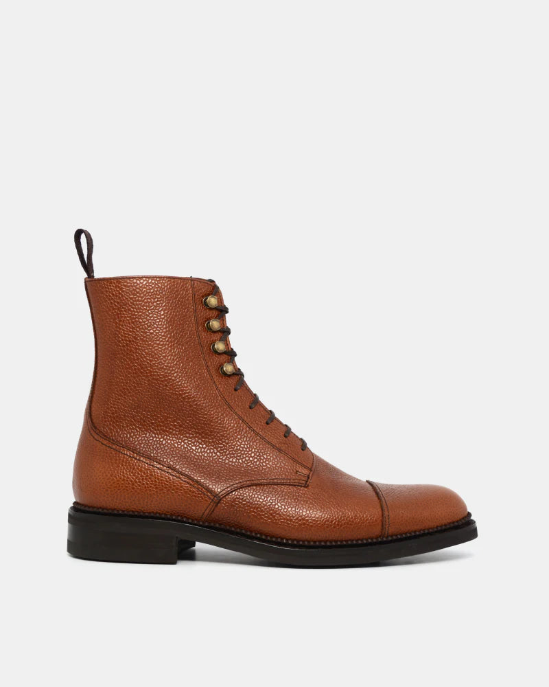 TAN LACE UP BOOTS | CAP TOE