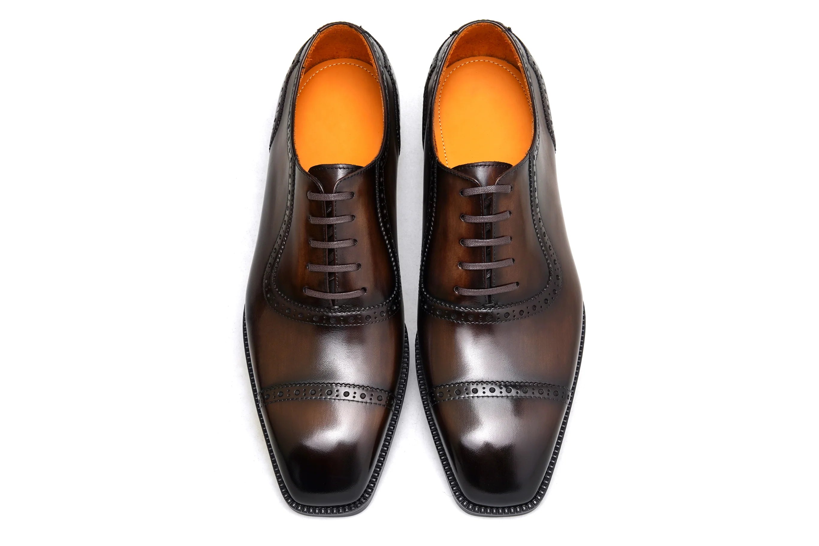 CLASSIC BROGUE OXFORD | BROWN CRUST LEATHER