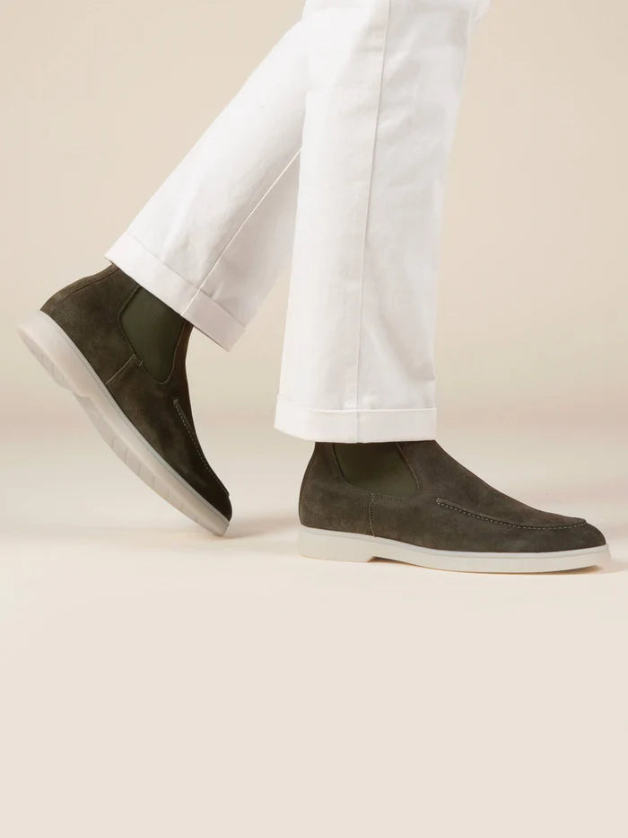 CITY CHELSEA BOOTS | OLIVE SUEDE
