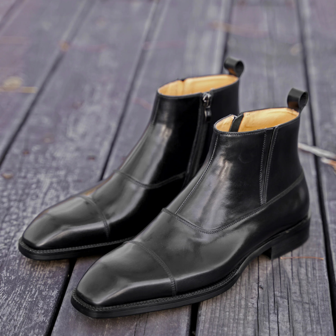 HANDMADE BLACK LEATHER BOOTS WITH ZIP