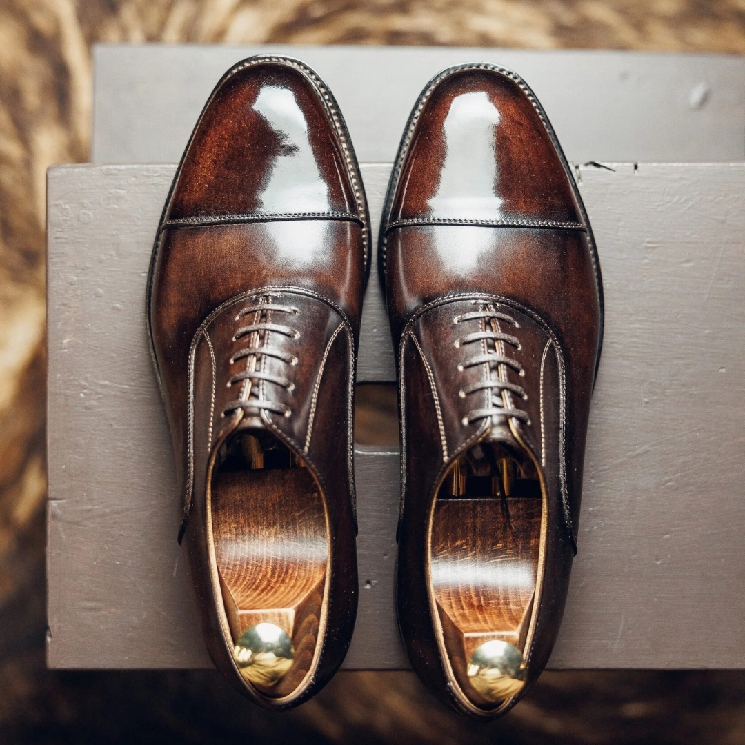 OXFORDS WITH  CUT-OFF | PATINA FINISH