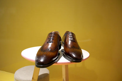 ELEGANT COGNAC BROGUE OXFORD LACEUPS