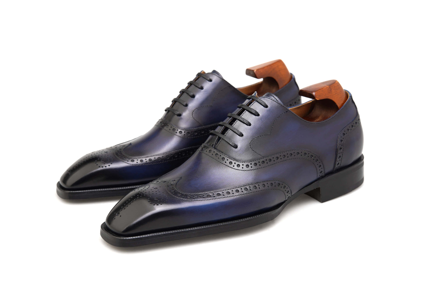 BLUE WINGTIP BROGUE OXFORD LACEUPS
