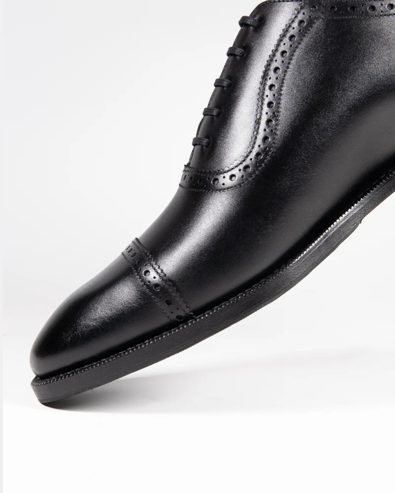 MARCUS| BLACK LEATHER LACE UPS