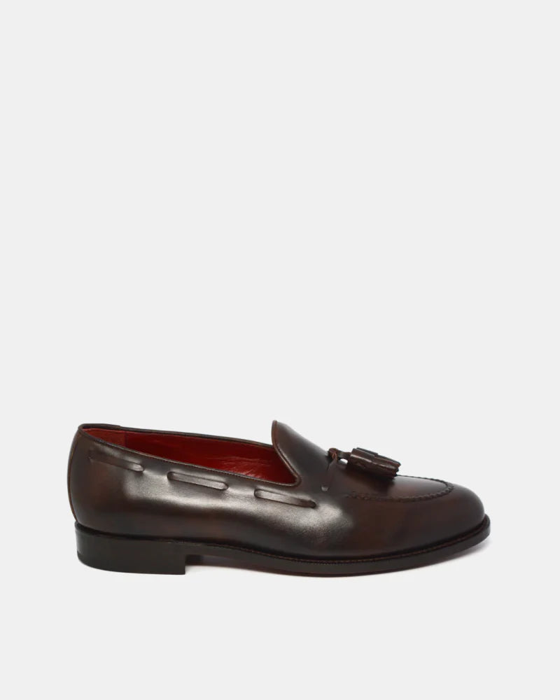 BROWN LEATHER LOAFER WITH TASSEL