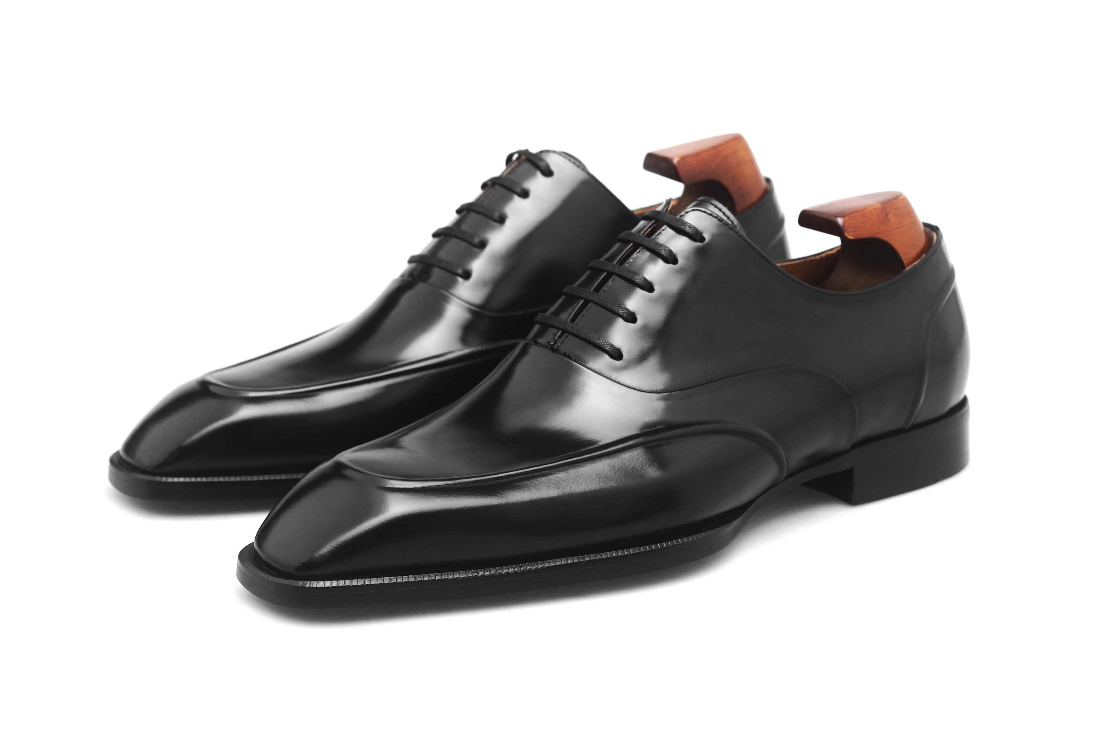 BLACK LEATHER APRON OXFORD LACEUPS