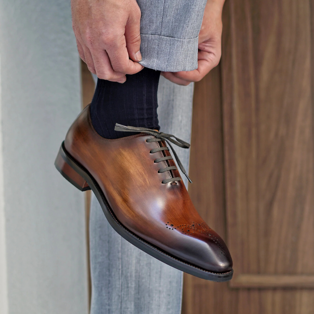 BROWN SQUARE TOE WHOLECUT OXFORD