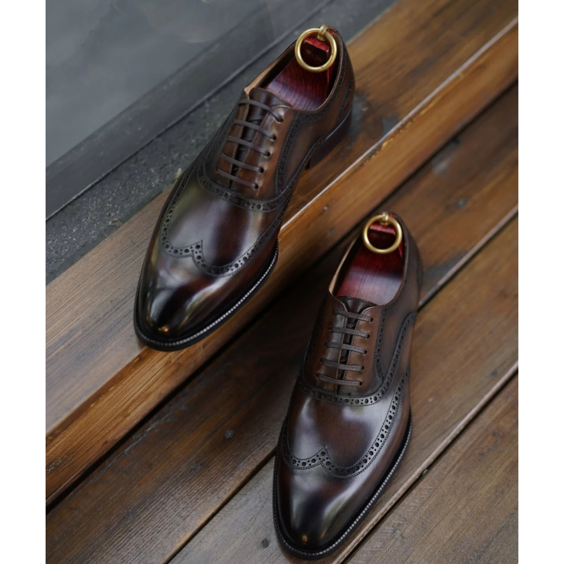 CLASSIC BROGUE LACE UPS | BROWN CRUST LEATHER