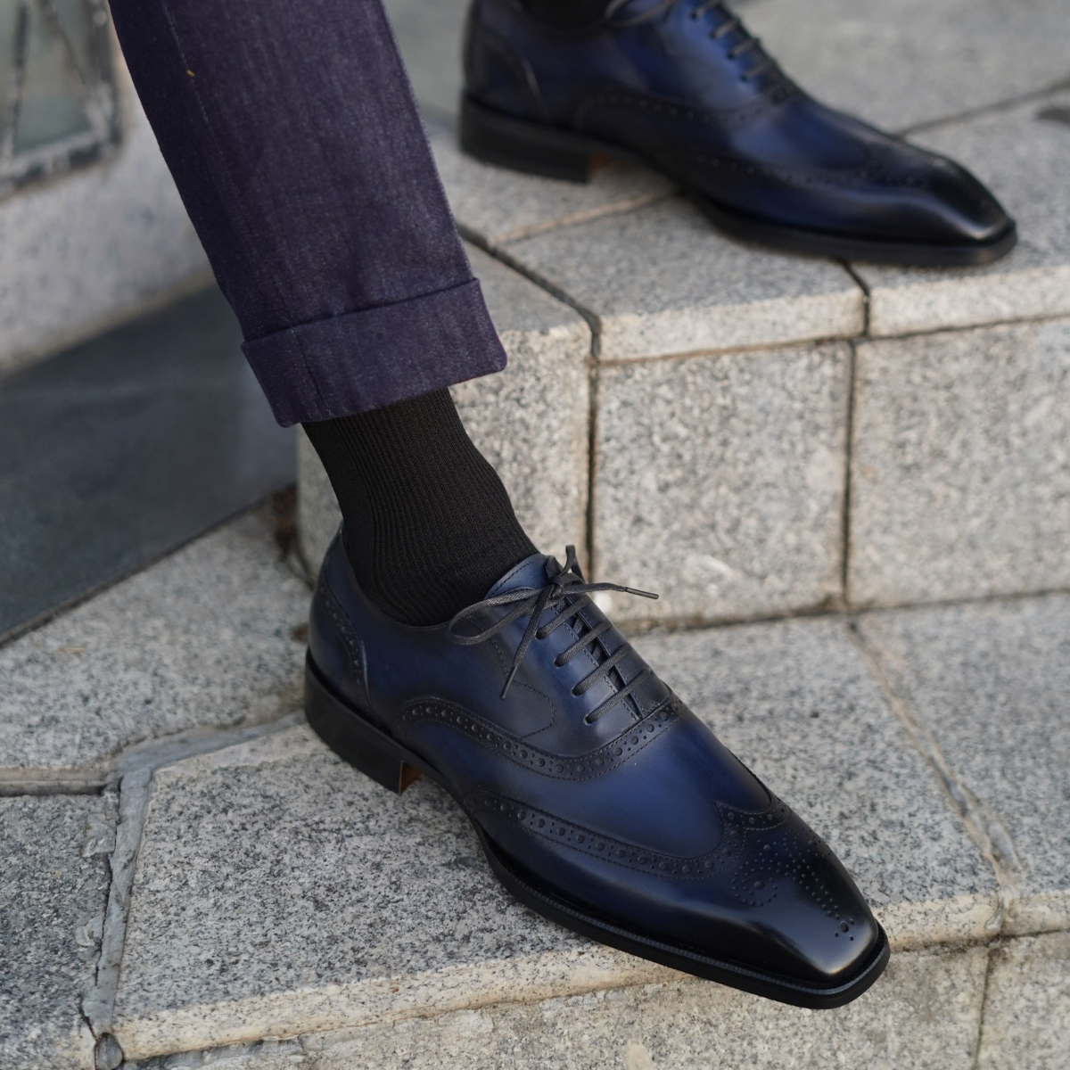 BLUE WINGTIP BROGUE OXFORD LACEUPS