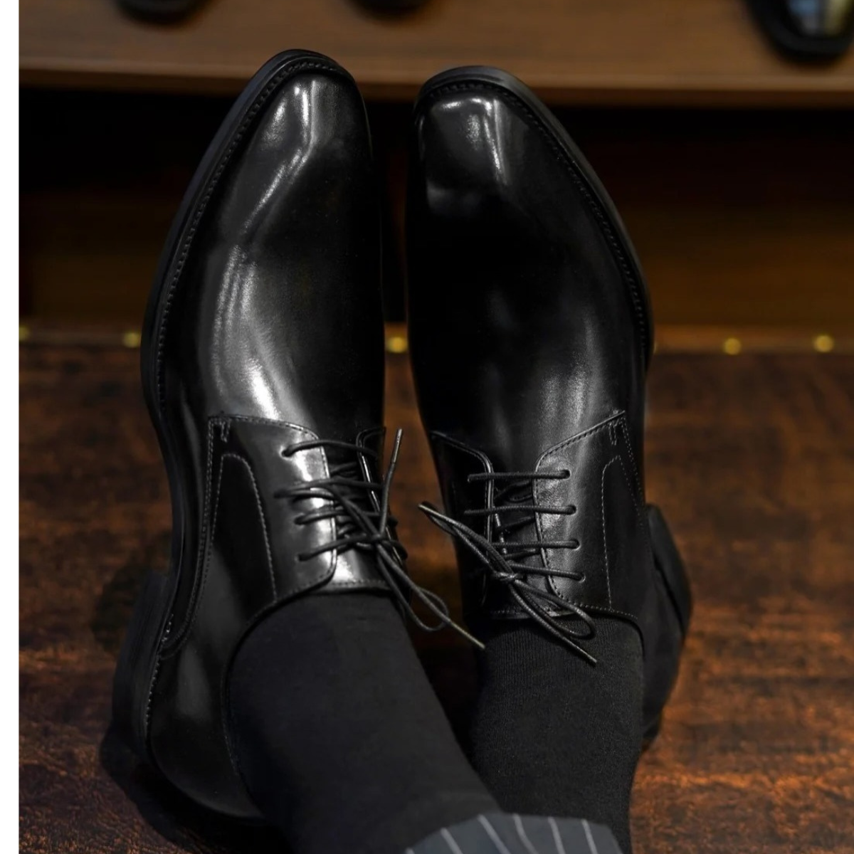 BLACK SQUARE TOE DERBY