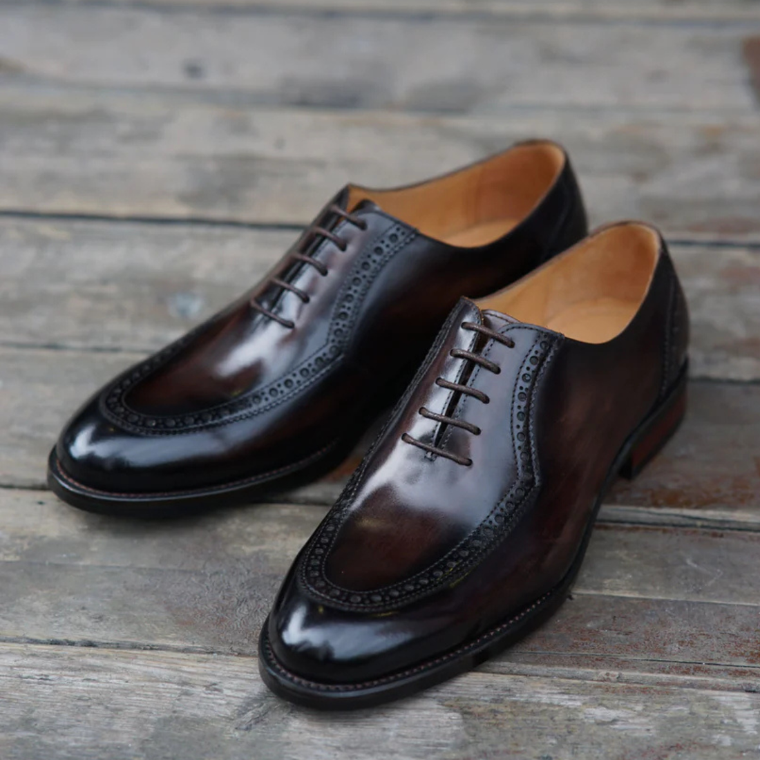 BROWN ROUND TOE BROGUE OXFORD