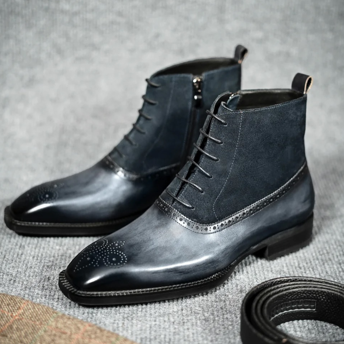 GREY SLICE TOE LACE BOOTS WITH SUEDE